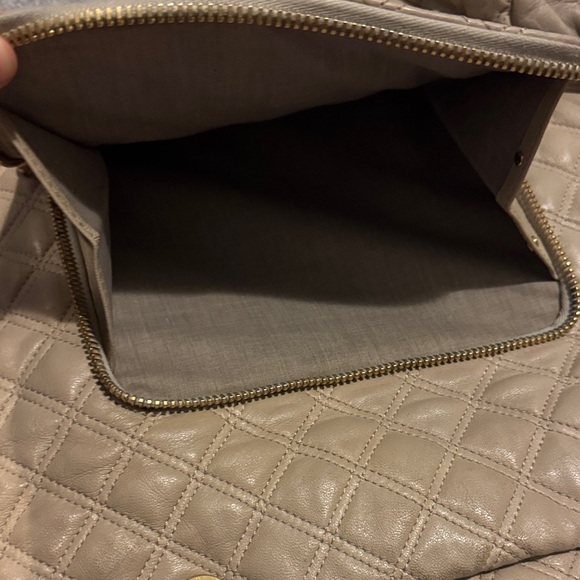 Marc Jacobs Beige Quilted Tote with Gold Hardware - Picture 5 of 6
